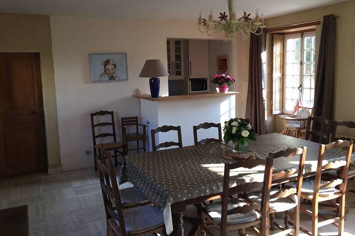 Gîte pour 13 personnes, avec jardin à Ver-sur-Mer - 4