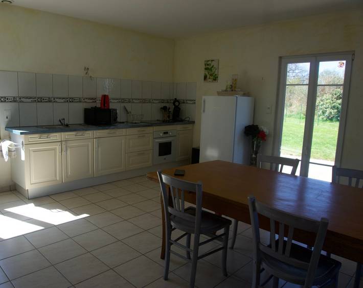 Ferienhaus „Aiguille et Lotus“ mit gemeinschaftlichem Pool und Terrasse in Vitry-en-Charollais, Charolles und Umgebung