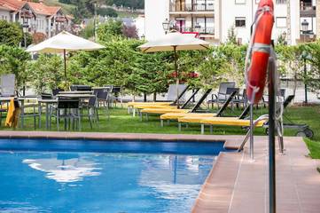 Hôtel pour 10 personnes, avec terrasse et jardin à Limpias