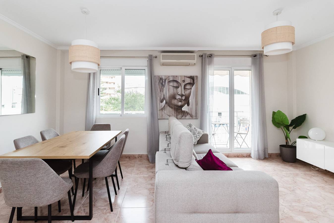 Maison de vacances « Adosado en Grao-Playa de Gandia » avec vue sur le lac, Wi-Fi et climatisation in Playa de Gandía, Costa de Valencia