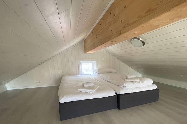 Reinvikbua - Seaside Cabin in Finnvika, Stamsund in Stamsund, Vestvågøy