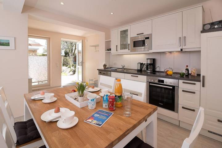 Bungalow für 4 Personen, mit Terrasse und Garten in Grömitz - 2