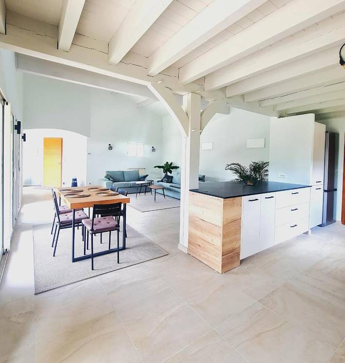 Location de vacances pour 8 personnes, avec piscine et jardin, adapté aux familles à Saint-Just - 4