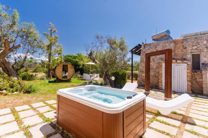 Room 'Core Resort - Basic 6' with Shared Pool, Wi-Fi and Air Conditioning in Tuglie, Gulf of Taranto