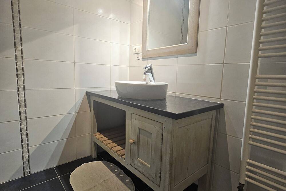 House in the heart of the Jura in Saint-Laurent-en-Grandvaux, Parc naturel régional du Haut-Jura