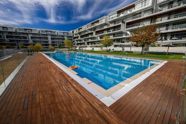 Apartamento para 5 personas, con jardín y piscina en Alcalá de Henares