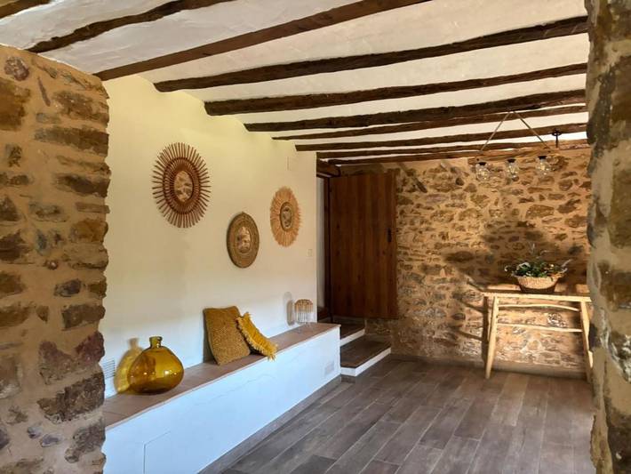 Casa rural para 8 personas, con vistas además de piscina y jardín, Se admiten mascotas en Alto Maestrazgo - 4