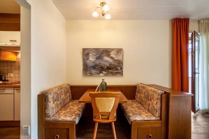 Ferienwohnung für 2 Personen, mit Balkon und Garten