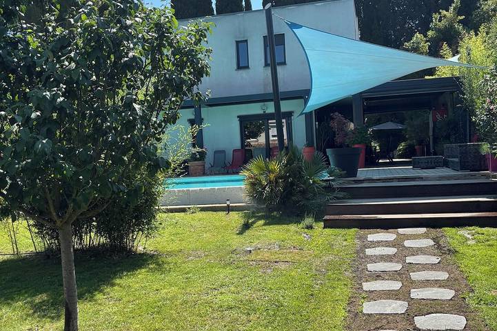 Villa 10 minutes from Aix-en-Provence. A haven of peace in Provence: luxury and comfort in Bouc-Bel-Air, Mittelmeerküste (Frankreich)