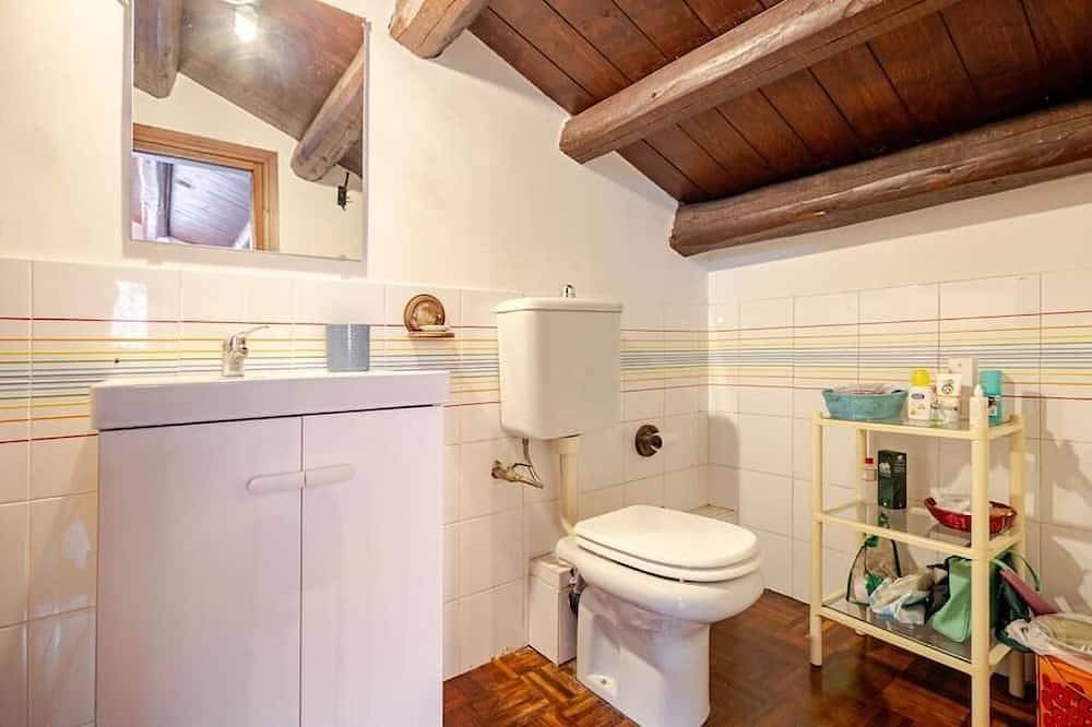 Elegant residence on the rocks with exclusive sea views in Altavilla Milicia, Palermo Province