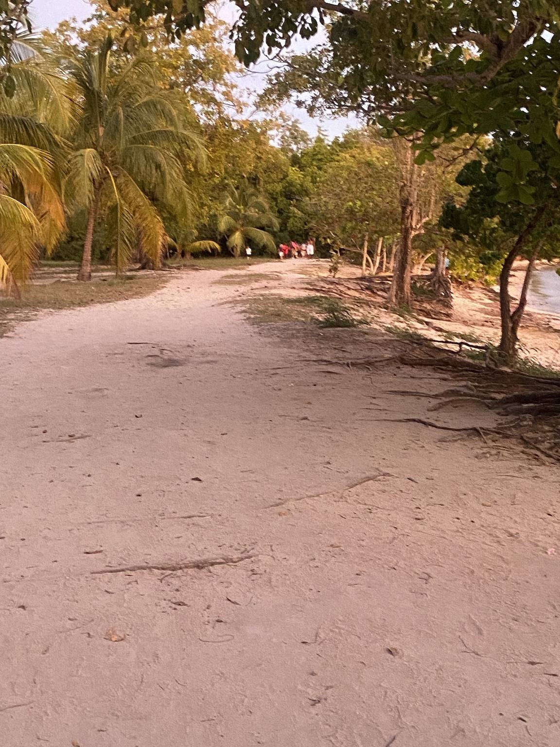 Willkommenes Haus nahe Sainte-Luce mit Grill in Sainte-Luce, Martinique