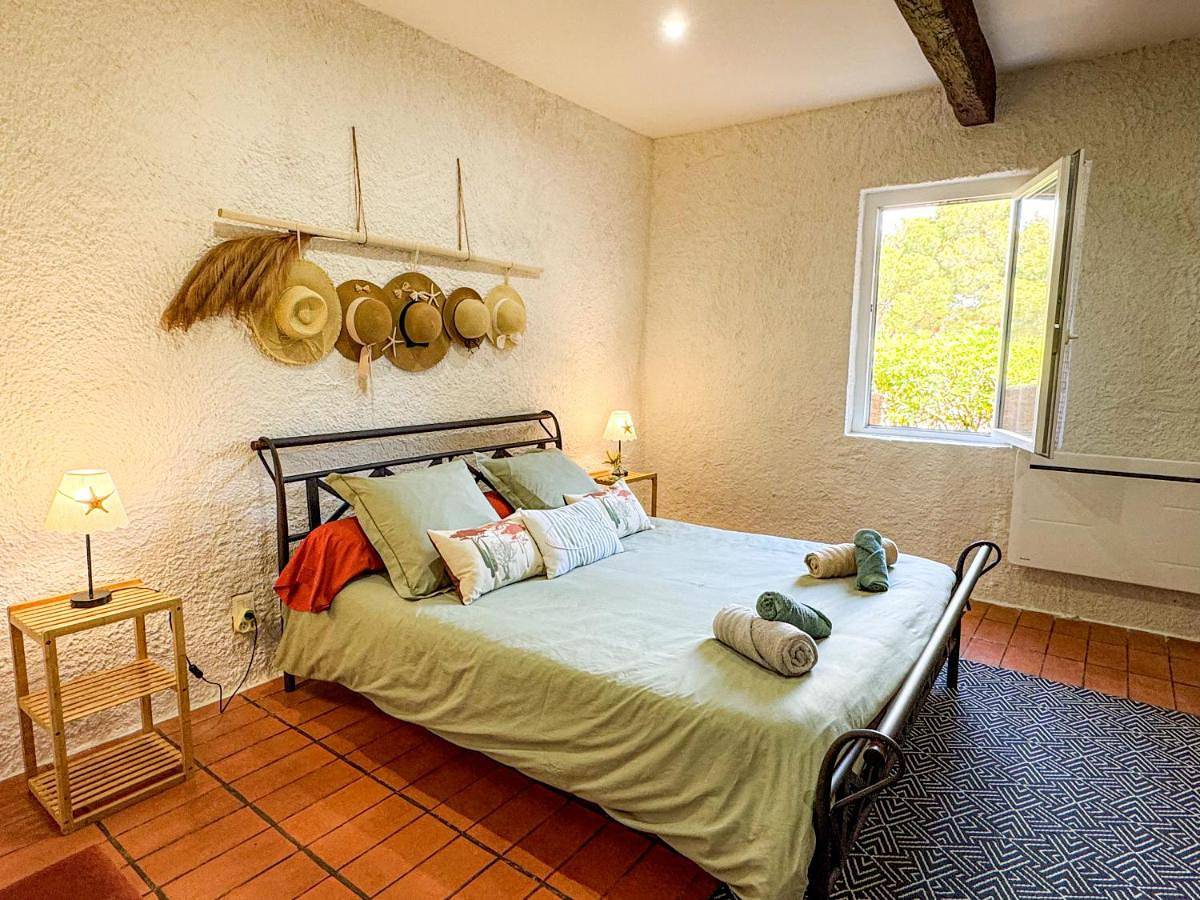 Paisible maison à l'ombre des pins in Fitou, Côte méditerranéenne (France)