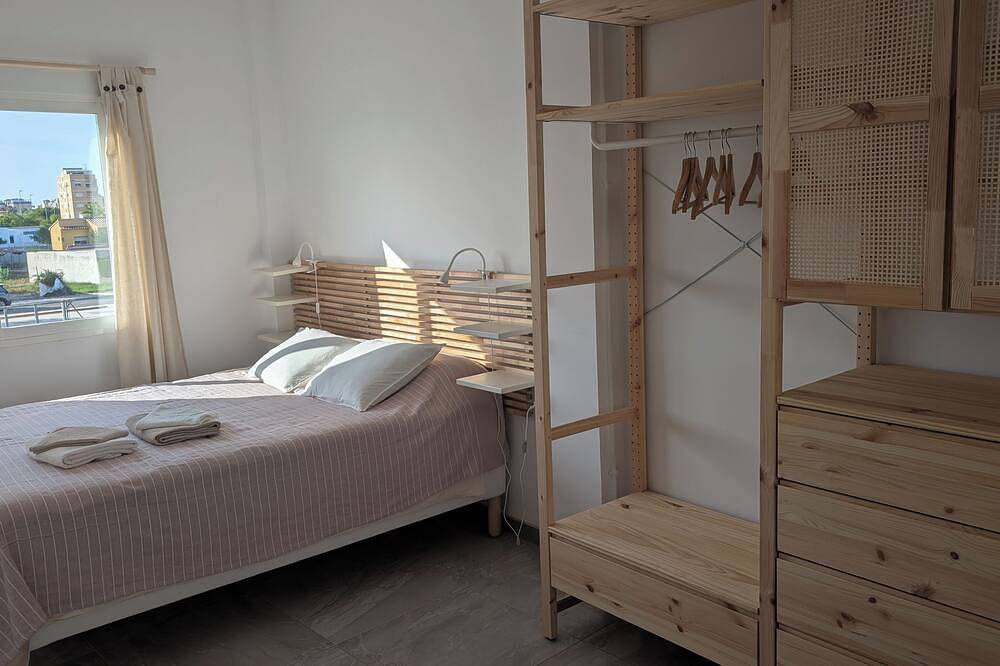 Vacation home (10 people) for families with pool, garden, roof terrace, close to the beach in Bellreguart, Costa de Valencia