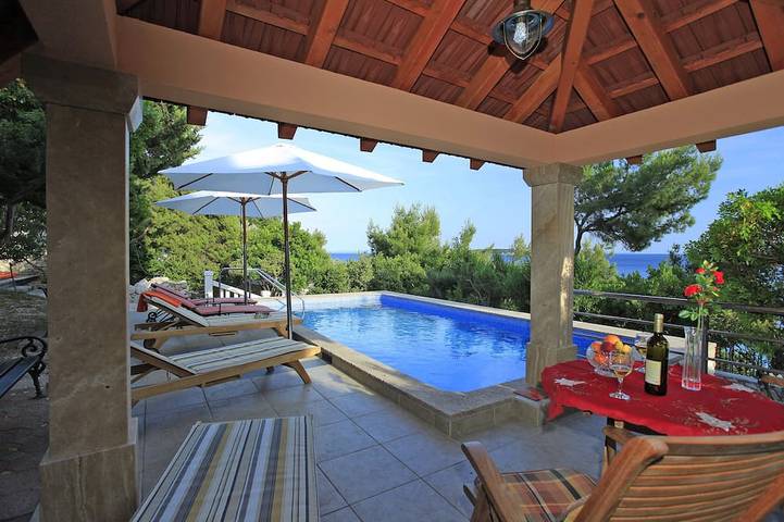 Ferienhaus für 8 Personen, mit Garten und Balkon sowie Whirlpool auf Korcula