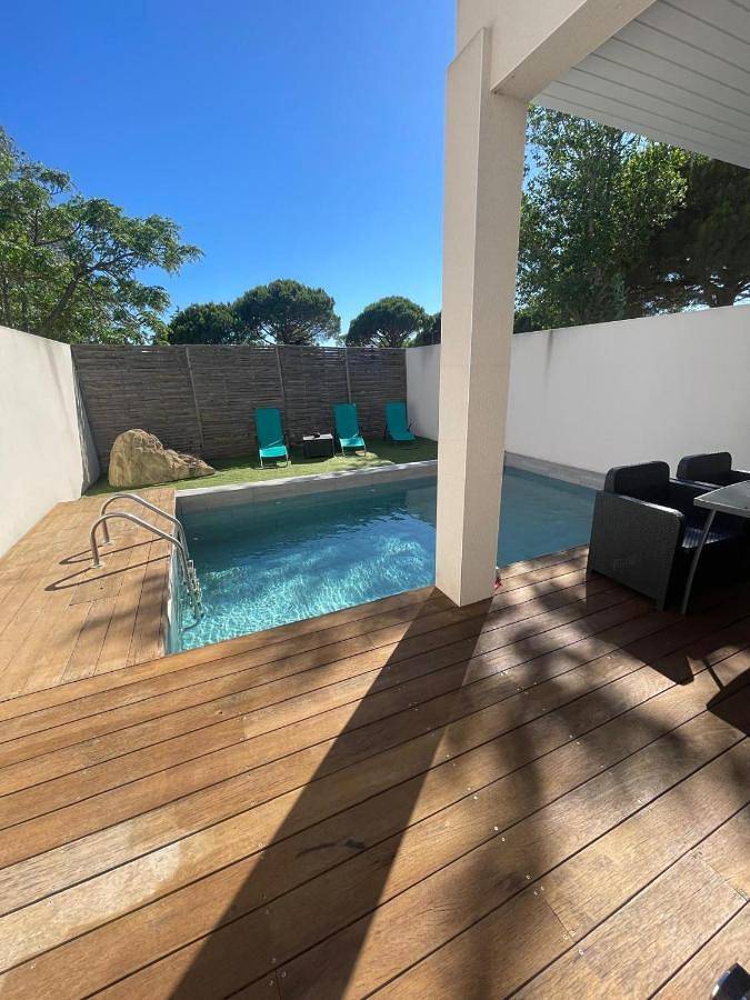 Villa pour 6 personnes, avec terrasse ainsi que vue et piscine, animaux acceptés au Grau-d'Agde - 3