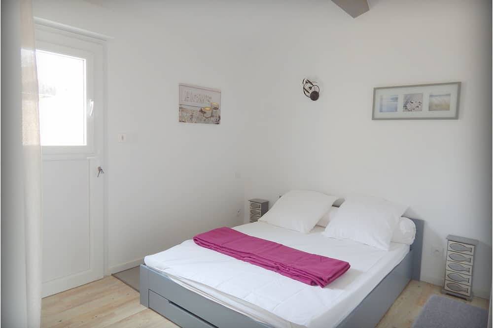 Appartement entier, Location neuve 100 m bord de mer in Saint-Denis-d'Oléron, Côte de Beauté