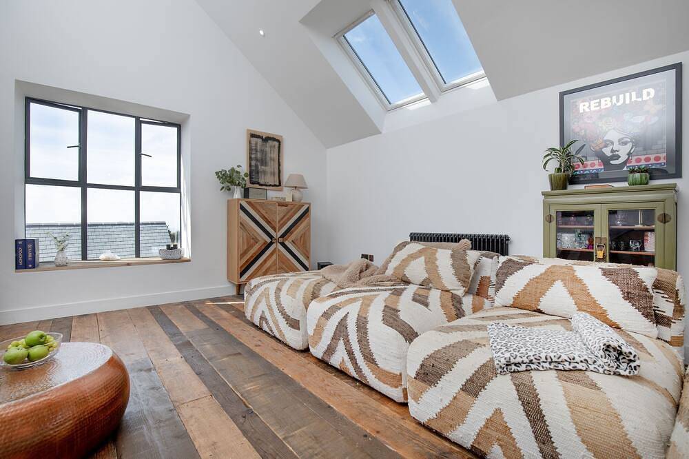 Berry Barn is a tranquil haven nestled in an Area of Outstanding Natural Beauty in Hartland, Hartland Devon Heritage Coast