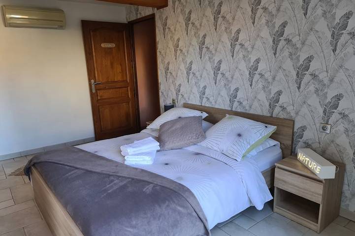 Location de vacances pour 3 personnes, avec terrasse et jardin à Portes-lès-Valence - 3