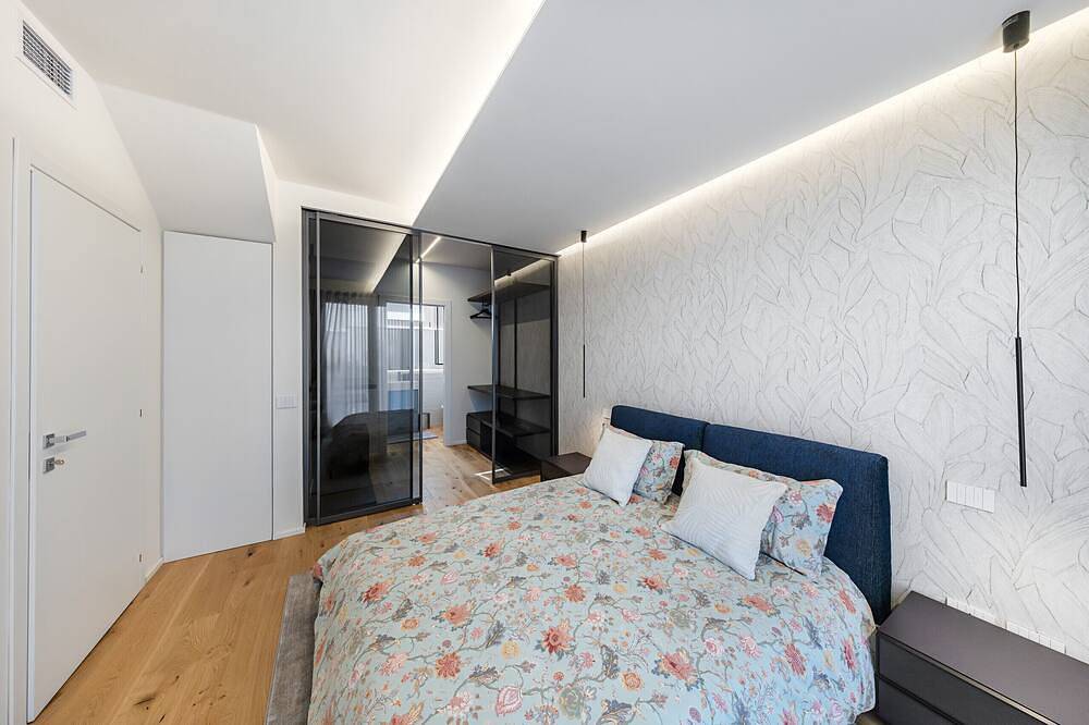 Luxusvilla mit privatem Pool in Sirmione, Gardasee-Berge