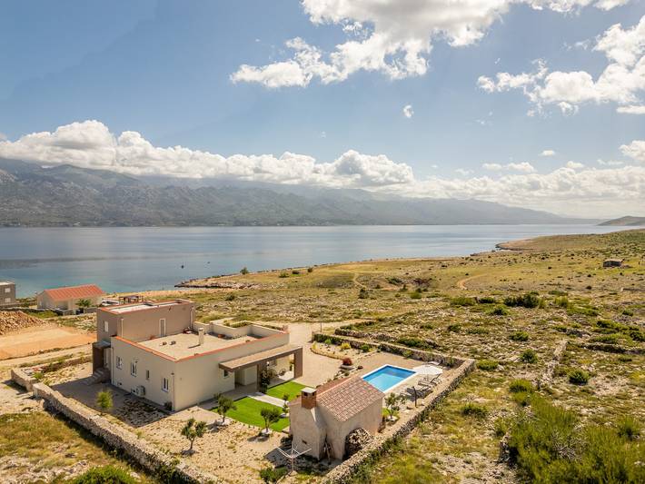 Villa für 6 Personen, mit Garten und Balkon, kinderfreundlich in Razanac - 4