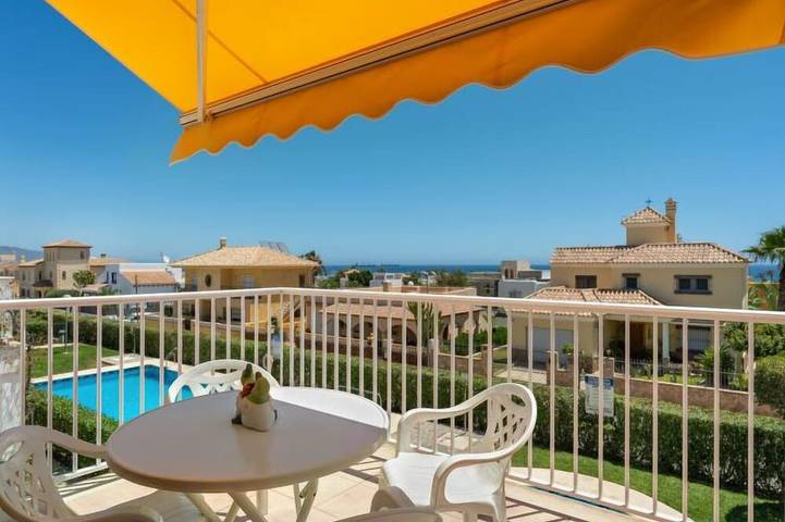 Apartamento de vacaciones para 4 personas, con jardín y piscina - 1