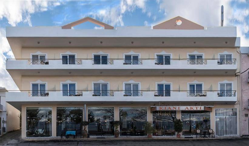 Hôtel pour 3 personnes, avec Balcon ainsi que Terrasse et Vue dans Selianitika - 2