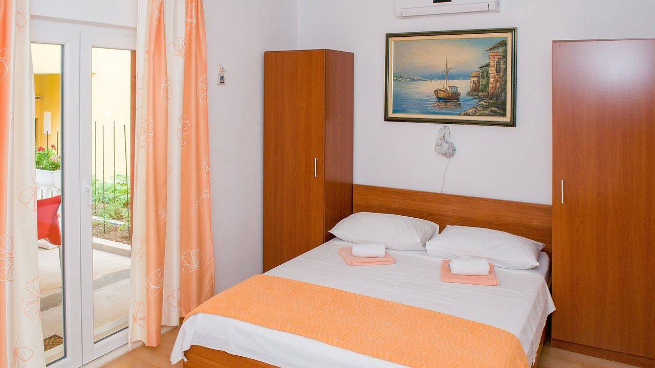 Ganze Ferienwohnung, Ferienwohnung für 3 Personen (35 m²) in Stobreč in Stobrec, Split-Dalmatien
