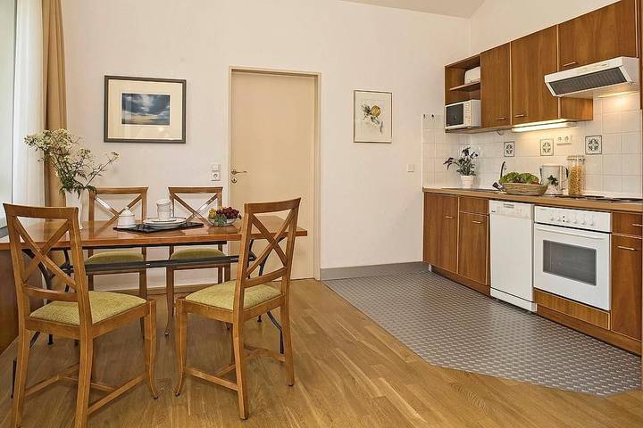 Ferienwohnung für 6 Personen, mit Sauna und Balkon in Heringsdorf - 2