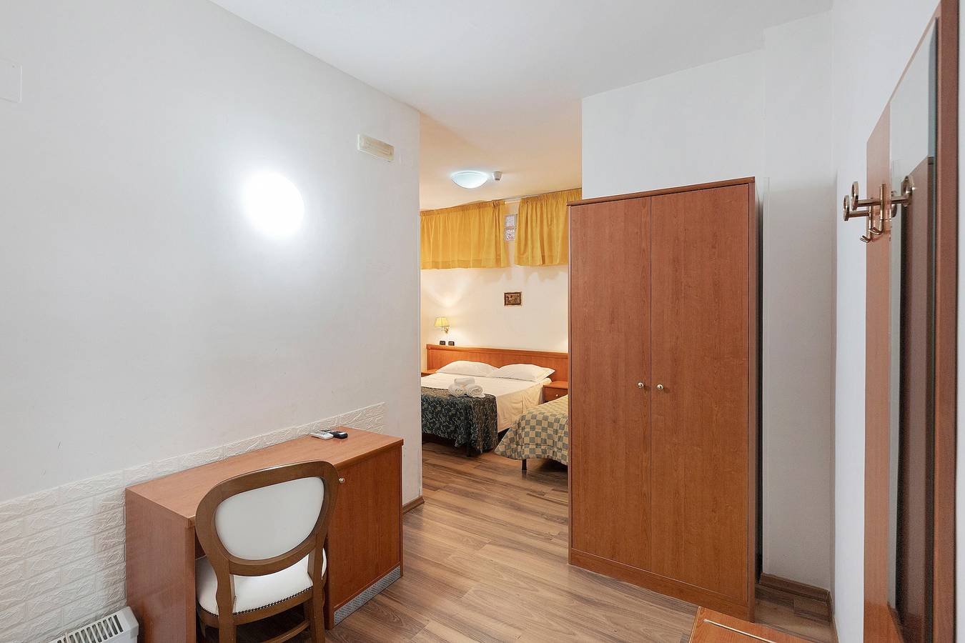 Bed and Breakfast H Pompeii Ruiins - Habitación Triple Estándar 7 in Pompeya (Nápoles), Parque nacional del Vesubio