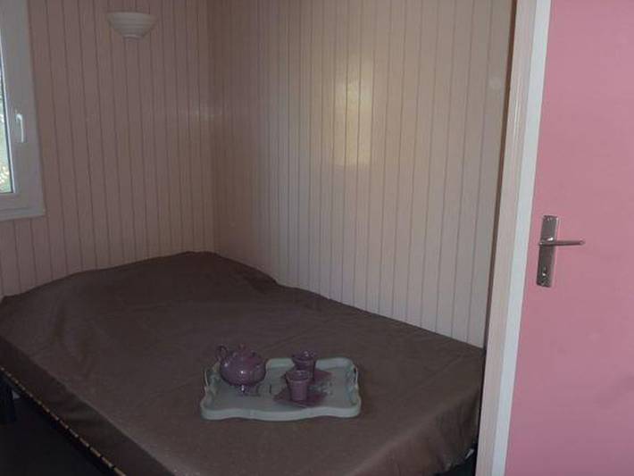 Gîte pour 4 personnes, avec piscine et terrasse dans Plage De La Paree Du Jonc - 4