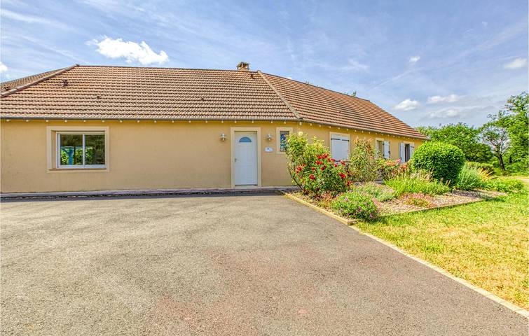 Maison de vacances pour 6 personnes, avec terrasse ainsi que jardin et piscine