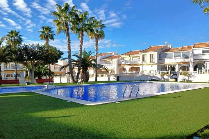 Bungalow pour 4 personnes, avec piscine à Santa Pola