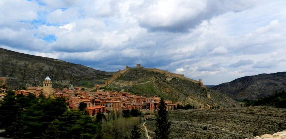 Apartamento para 4 personas, con Balcón y Vistas en Albarracín