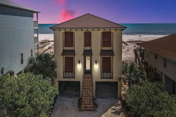 Vacation House for 14 Guests in Gulf Shores, Mobile Bay, Picture 3