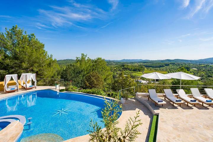 Location de vacances pour 12 personnes, avec jardin et terrasse à Sant Antoni de Portmany - 2