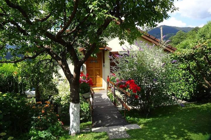 Chalet für 4 Personen, mit Garten und Balkon, mit Haustier - 1