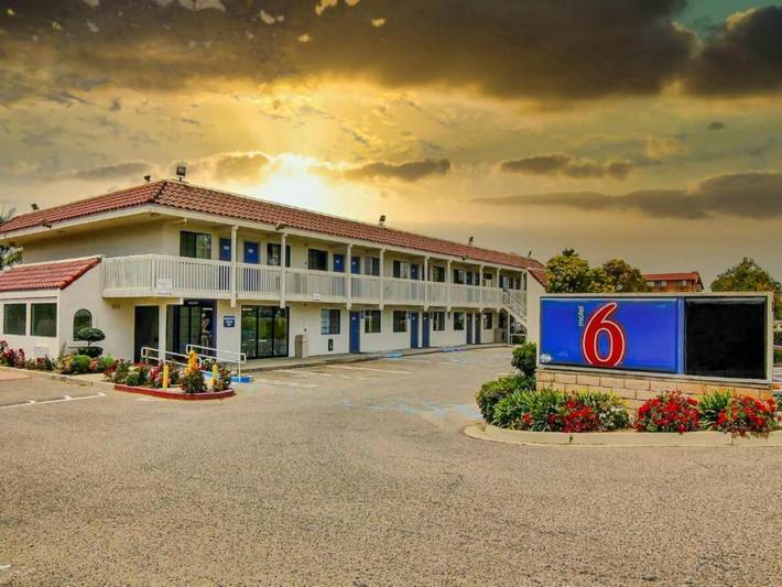 Ganze Wohnung, Ms6 Lompoc | 2 Queensize-Betten | Ada/Badewanne in Lompoc, Santa Barbara County