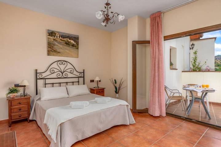 Hôtel pour 2 personnes, avec jardin et jacuzzi - 1