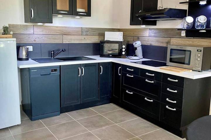 Location de vacances pour 12 personnes, avec jardin, animaux acceptés à Guitté