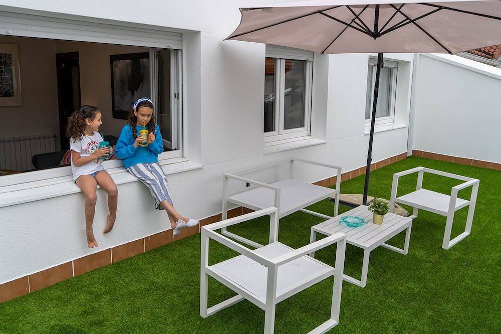 Appartamento intero, Attico Molto Luminoso Con Ampia Terrazza Al Centro in Santiago di Compostela, Provincia della Coruña