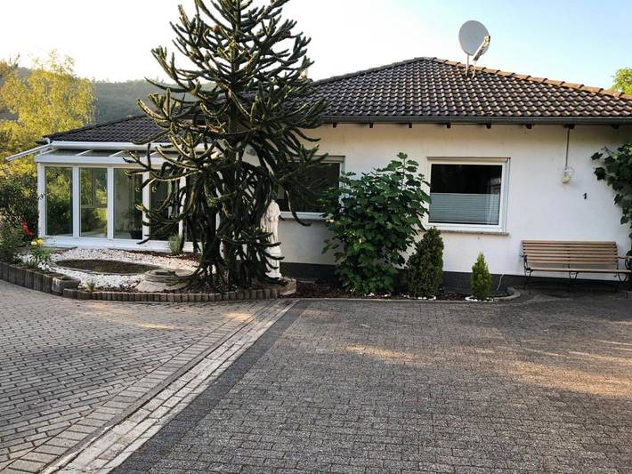 Ferienwohnung für 2 Personen, mit Terrasse und Garten sowie Ausblick in Cochem