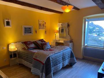 Chambre d’hôte pour 3 personnes, avec vue à Antraigues-sur-Volane