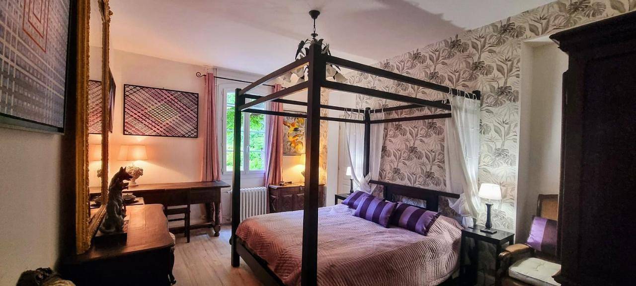 Bergerac Chambre d'hôte oiseaux de paradis in Saint-Laurent-des-Vignes, Périgord Pourpre