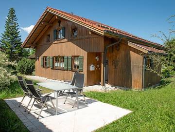 Ferienpark für 5 Personen, mit Terrasse und Garten sowie Pool und Sauna, kinderfreundlich in Bayern