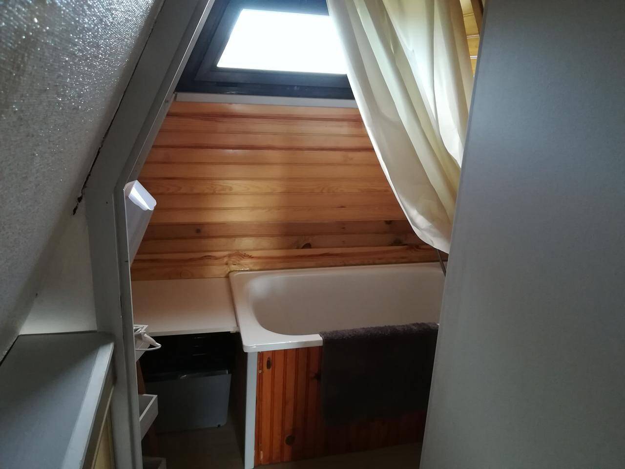 Chalet 'Les Angles' with Lake View, Private Terrace and Garden in Les Angles, Parc naturel régional des Pyrénées catalanes