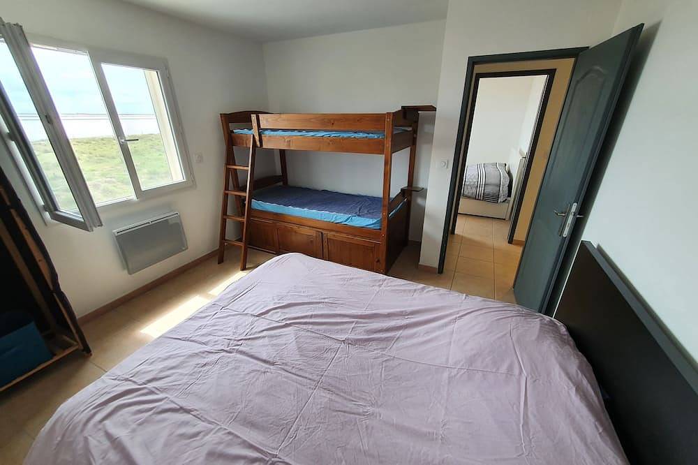 Pretty holiday home in the Camargue in Salin-de-Giraud, Arles