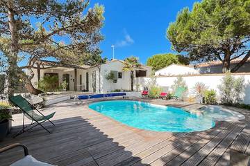 Location de vacances pour 10 personnes, avec jardin dans Plage Du Gros Jonc Le Bois Plage En Re