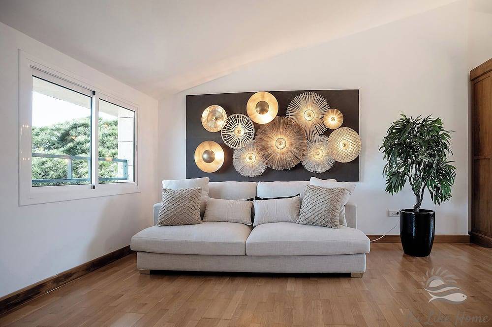 Gavà Mar: Villa Lujo 6 Pax Lilis House in Gavá, Bajo Llobregat