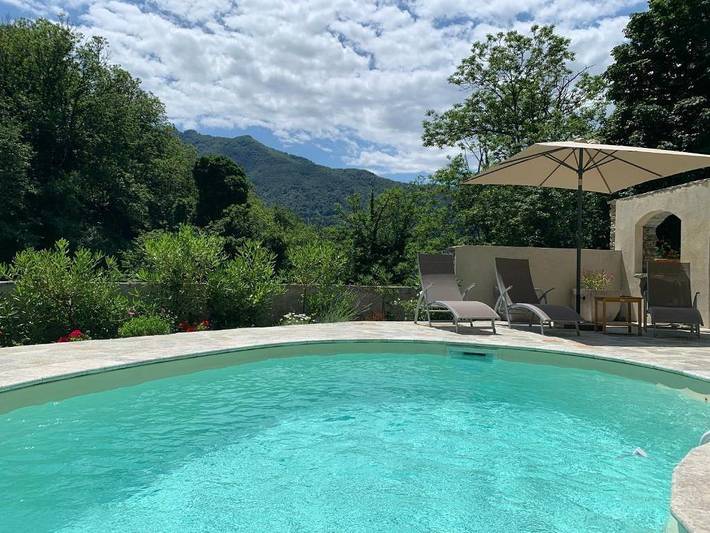 Gîte pour 8 personnes, avec Terrasse et Jardin ainsi que Piscine et Vue à Valle-d'Alesani