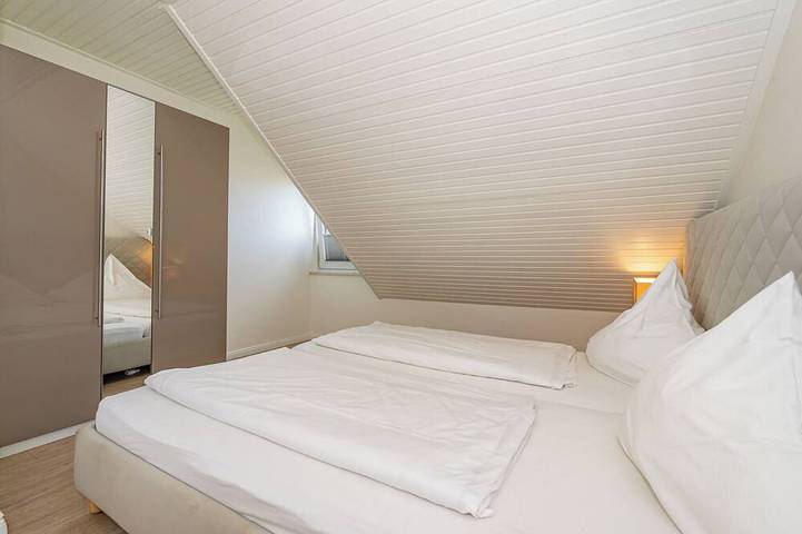 Ganze Wohnung, 3-Zimmer-Ferienwohnung in ruhiger Lager mit Balkon. in Westerland, Sylt (Gemeinde)